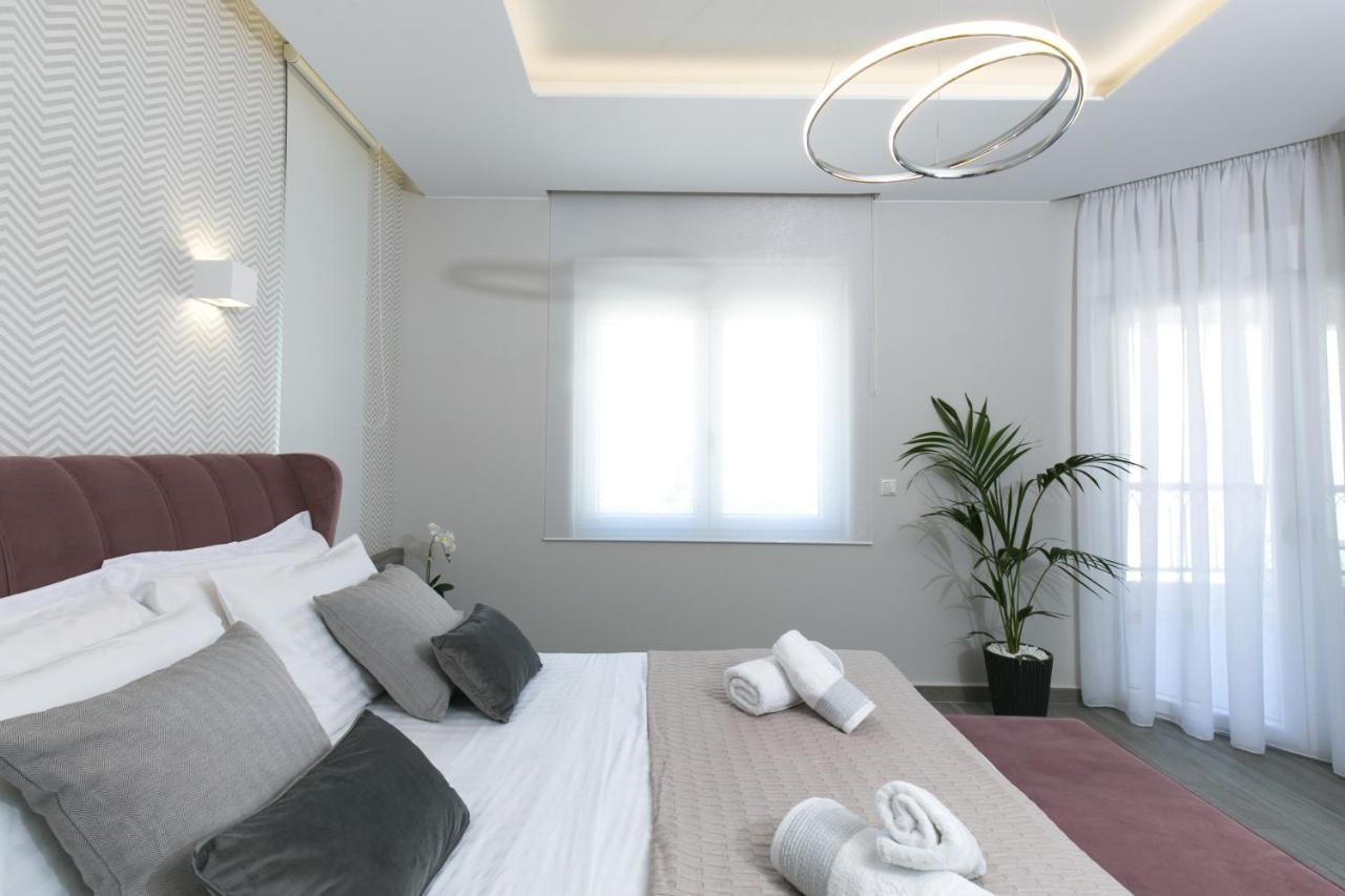 Limosa Luxury Residences *