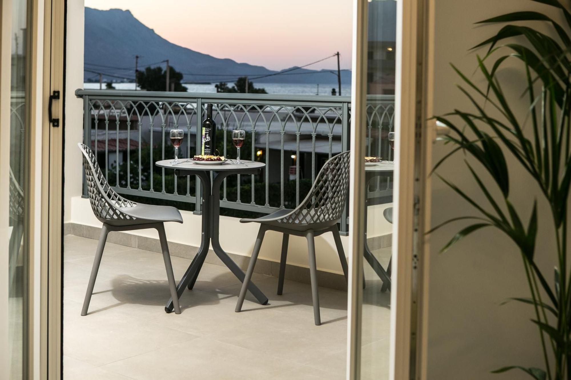 Villa Limosa Luxury Residences *